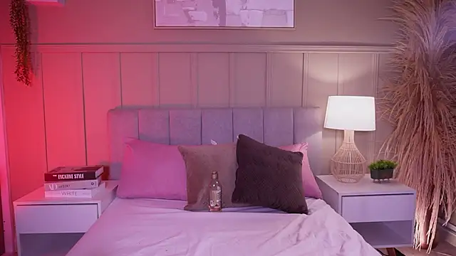 Chat +18 de curvyliciousss ao vivo