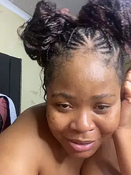 LunaCovenn's Webcam Show