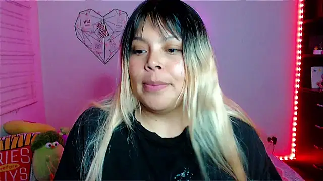 EllieMoonX Live XXX-Chat
