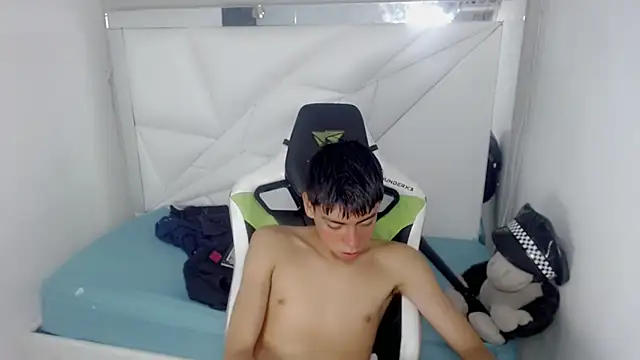 Chat +18 de Liarr_ ao vivo