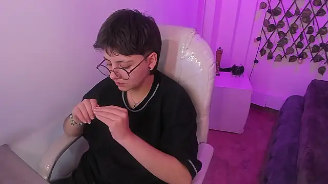 Nathaly_ds élő XXX-chatje