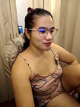 Kissy07 élő XXX-chatje