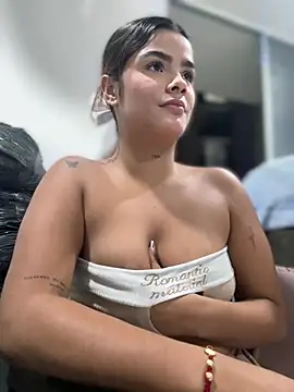 Kaily_Sweet16 Live XXX-chat