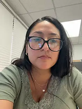 Goddessxxrosexx 网络视讯表演