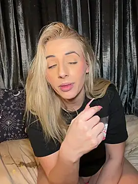 Strongqueen Chat XXX in diretta