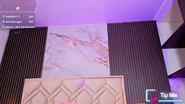 MiaaFarrelのライブXXXチャット