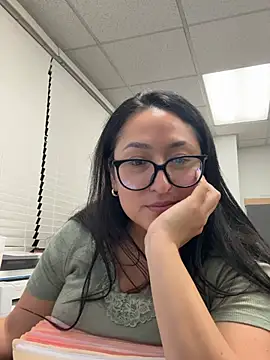 Chat +18 de Goddessxxrosexx ao vivo