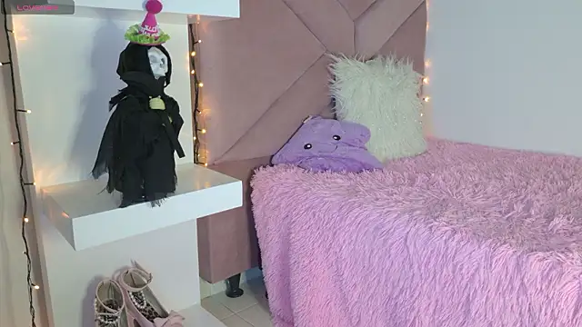 eva_sin18: απευθείας συνομιλία ΧΧΧ