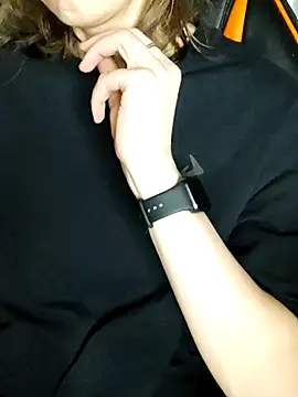 Chat XXX en directo de Aashikalaa