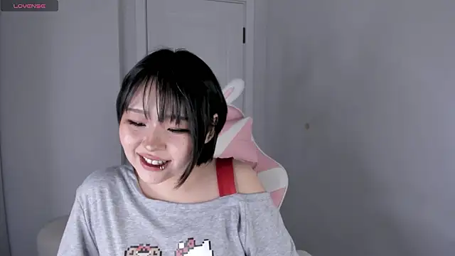 Show de hee_young11 na webcam