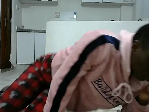 hottgirlval: διαδικτυακό σόου στην κάμερα