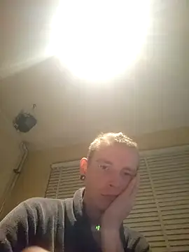 piercingpikn Webbikameraesitys