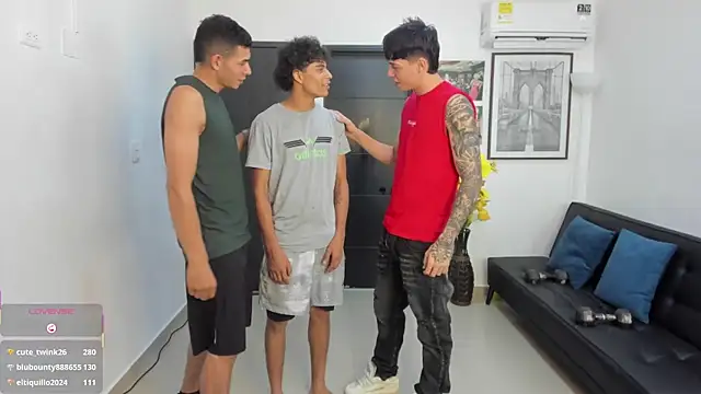 Chat XXX Live Voyeurism_guyss