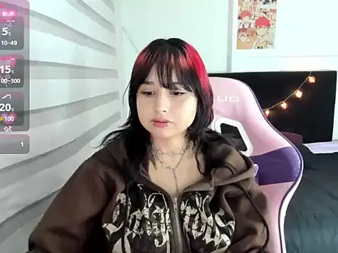 Tsumugi34: вебкам-шоу