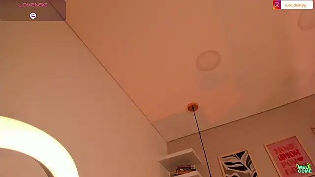 Chat +18 de cute__cherry_ ao vivo
