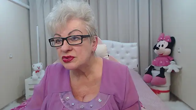 KayleSmoll Adlı Modelin Canlı XXX Sohbeti