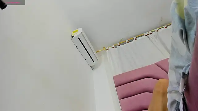 miajhonsonxのライブXXXチャット