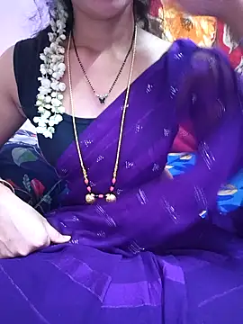 Rosely-rosely élő XXX-chatje