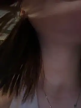 MilliDollのライブXXXチャット