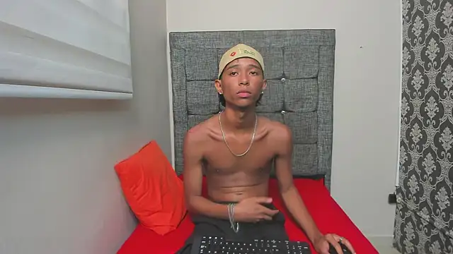 Little_Twink19x: вебкам-шоу