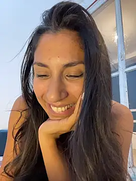 Pokazy przed kamerką – MaddyX__