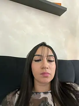 EmmyEvans1: онлайн-секс-чат