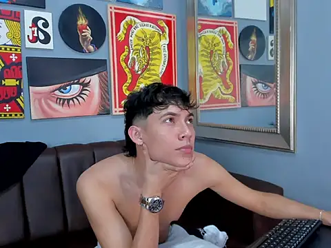 AronTawers – webcam-show