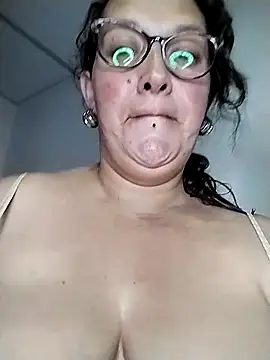 _Saraqueen Webcam-Show