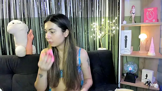 Онлайн чат XXX lilly_sweett