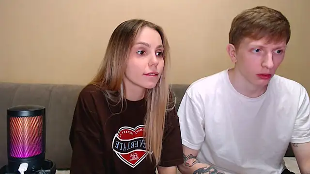 Chat +18 de juliaanddima ao vivo