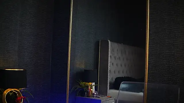 GiaEasyIce 即時 XXX 聊天