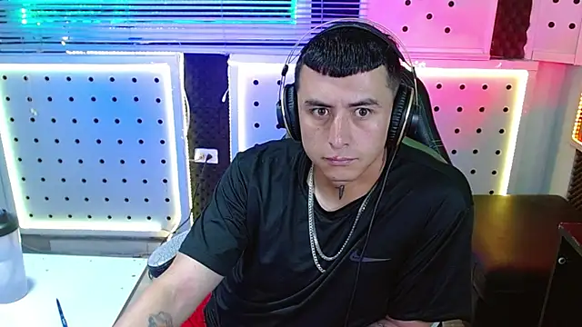 Godofcumxxx Adlı Modelin Canlı XXX Sohbeti