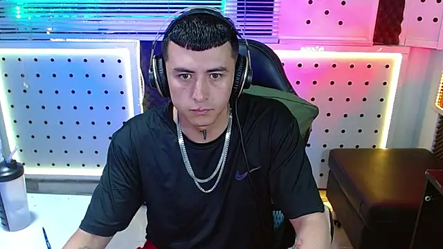 Онлайн чат XXX Godofcumxxx