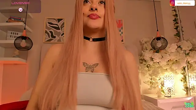 cute__cherry_ – Naživo XXX chat