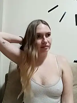 KisaVixen Adlı Modelin Web Kamerası Şovu