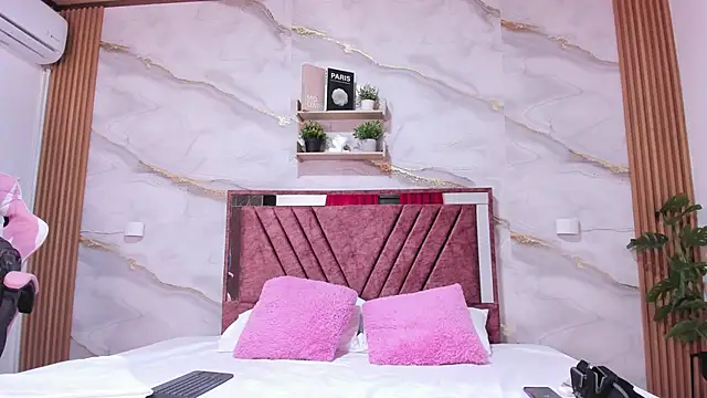 mia_naugthy4: απευθείας συνομιλία ΧΧΧ