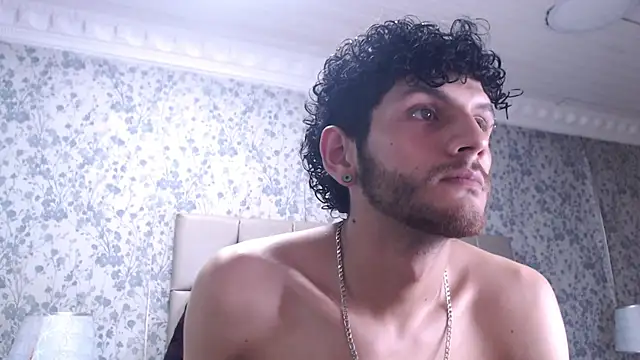 LuckySammer webkamerás műsora