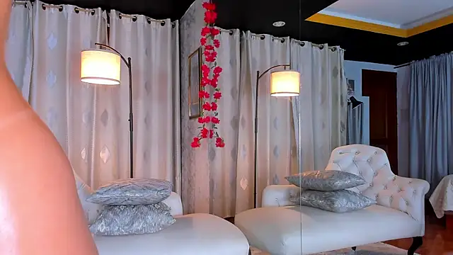 Zarajener: вебкам-шоу