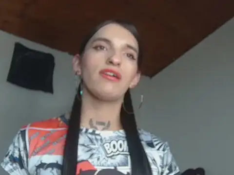 Czat XXX na żywo – Scarlett_crastrawberry