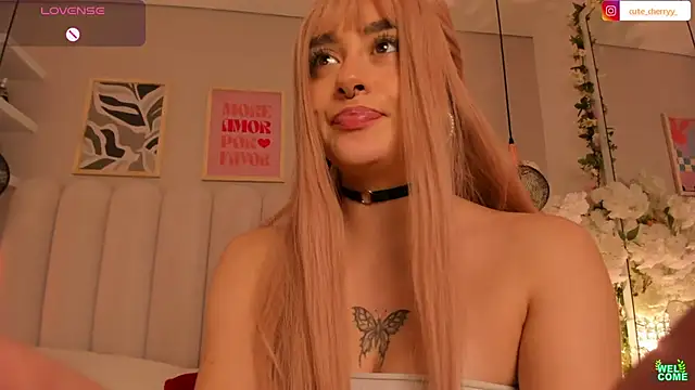 Chatroom XXX en direct de cute__cherry_