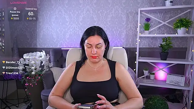 XXX chat uživo modela VelvetLuck