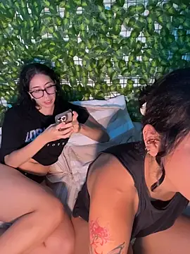 Alice_surprise's Live XXX Chat