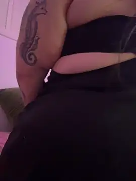 Mizztikaa élő XXX-chatje