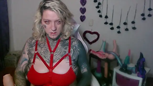 SLOPPYTITSSのライブXXXチャット