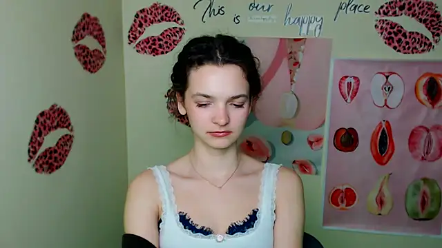 Show modela _SusieSu_ na web-kameri