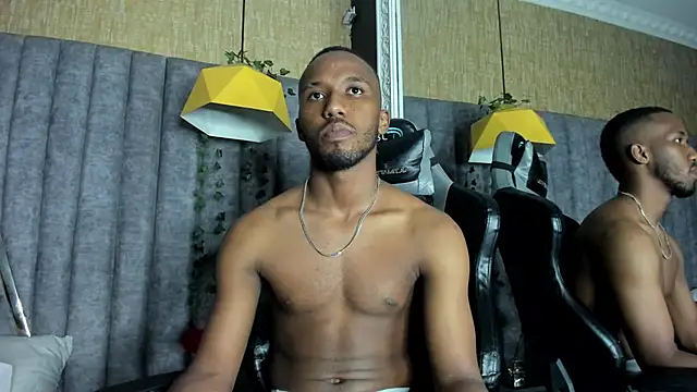 JamesParck: онлайн-секс-чат