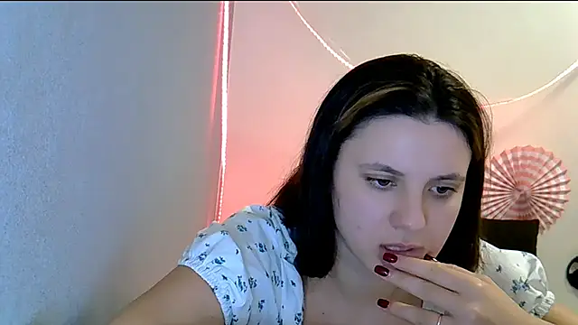 KiraHoney Chat XXX live