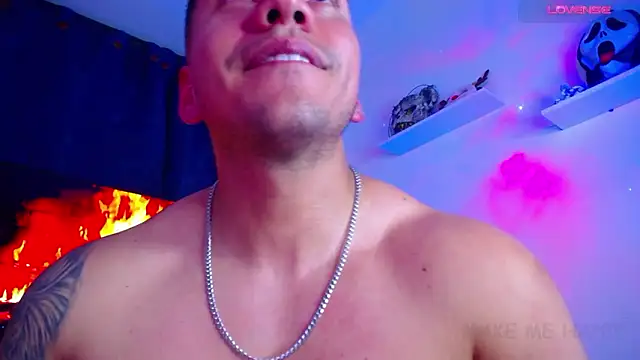 Marc__Waatson 即時 XXX 聊天