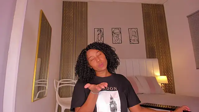 zoe_sky_ Chat XXX in diretta