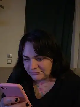 HeyBABYGIRL 即時 XXX 聊天